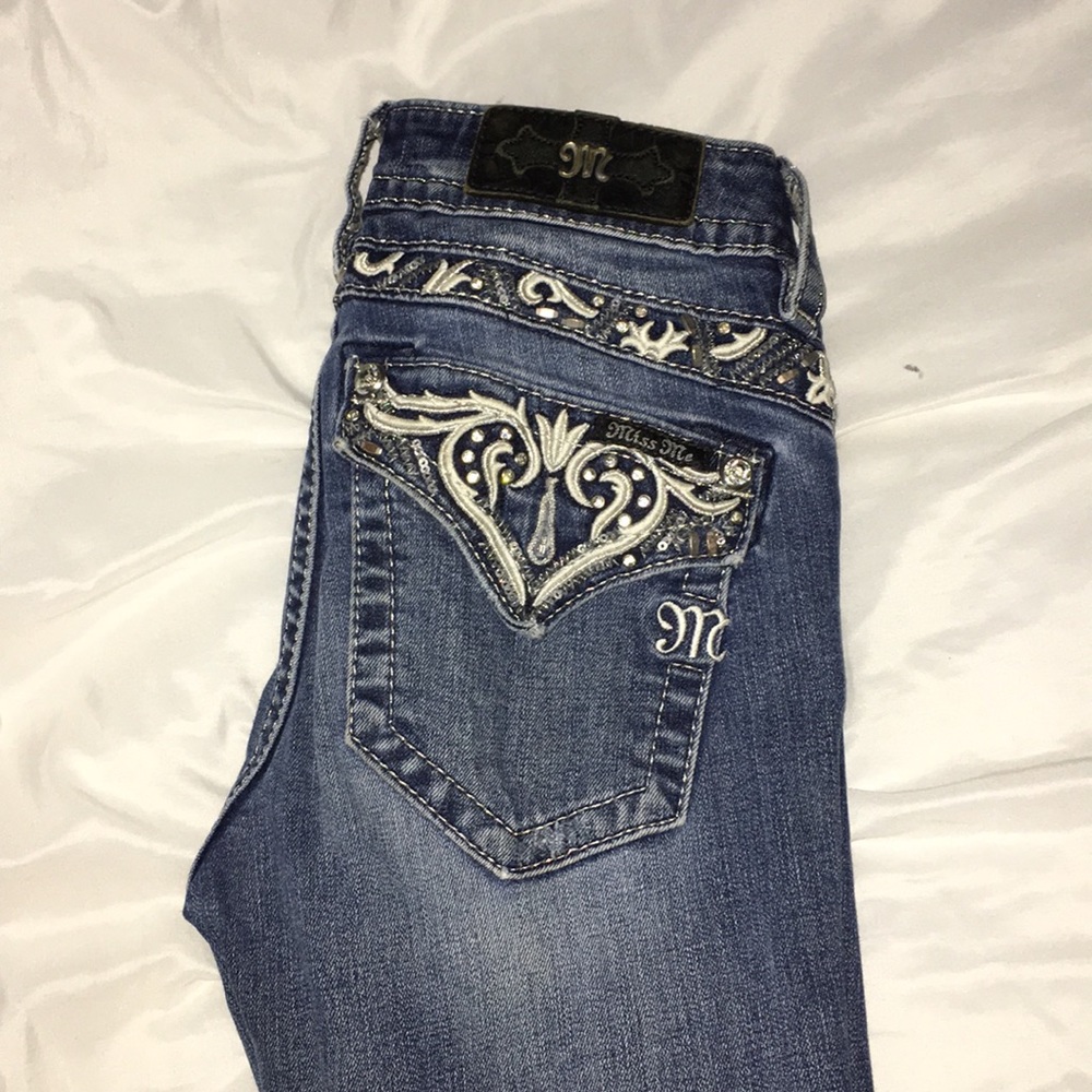 25x32 Miss Me Jeans